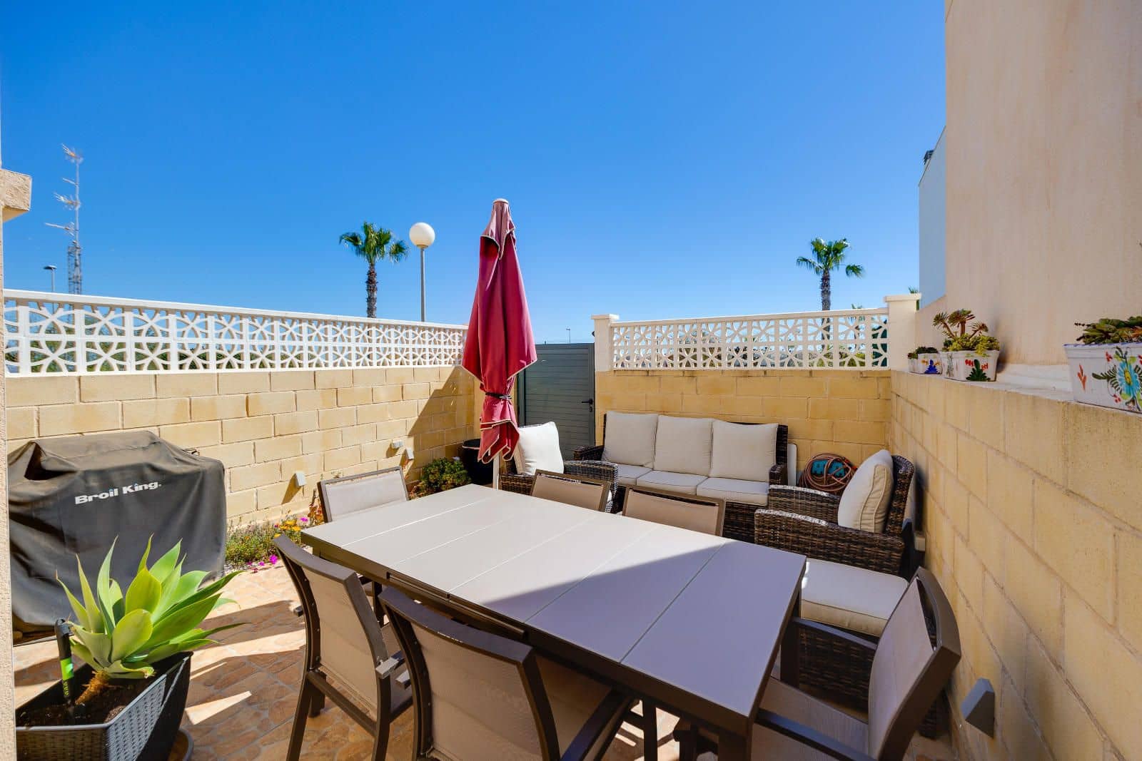 3 bedroom Villa for sale in Los Altos with pool - € 184,969 (Ref: 9740233)