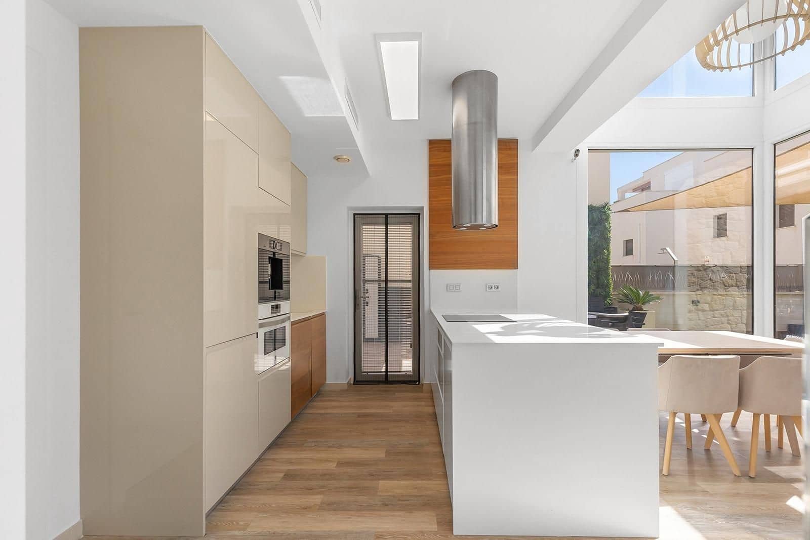 3 slaapkamer Villa te koop in Pueblo Bravo met zwembad - € 470.000 (Ref: 9748259)