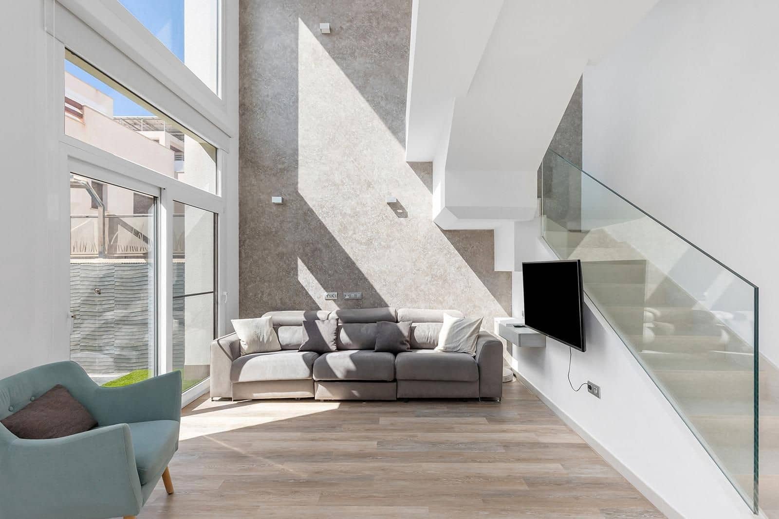 3 slaapkamer Villa te koop in Pueblo Bravo met zwembad - € 470.000 (Ref: 9748259)