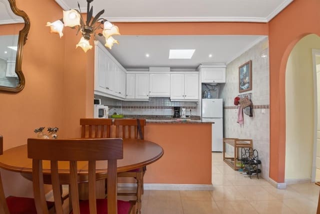 3 soverom Hus til salgs i El Chaparral - La Siesta - La Torreta, Torrevieja med svømmebasseng garasje - € 219 000 (Ref: 9748260)