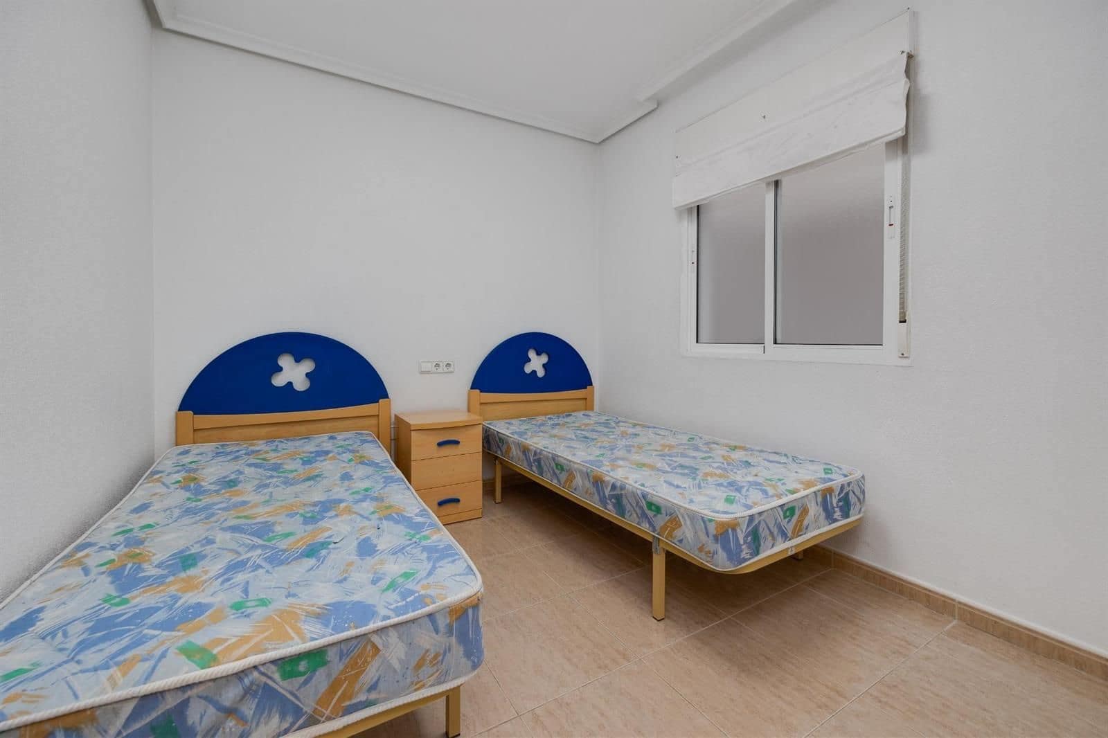 3 bedroom Flat for sale in Torrevieja with garage - € 199,900 (Ref: 9748261)