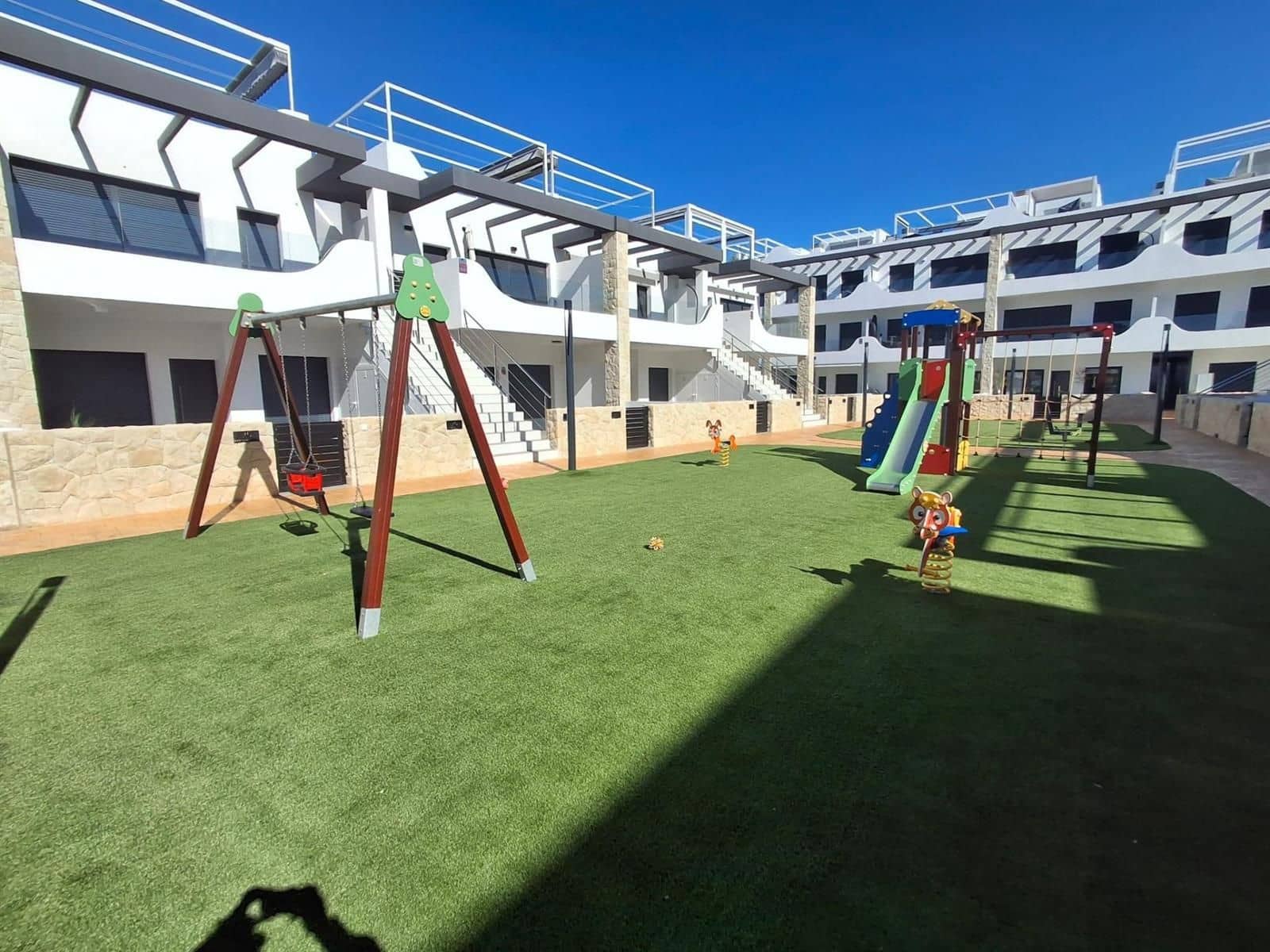 3 chambre Villa/Maison à vendre à Orihuela Costa avec piscine garage - 479 000 € (Ref: 9759499)