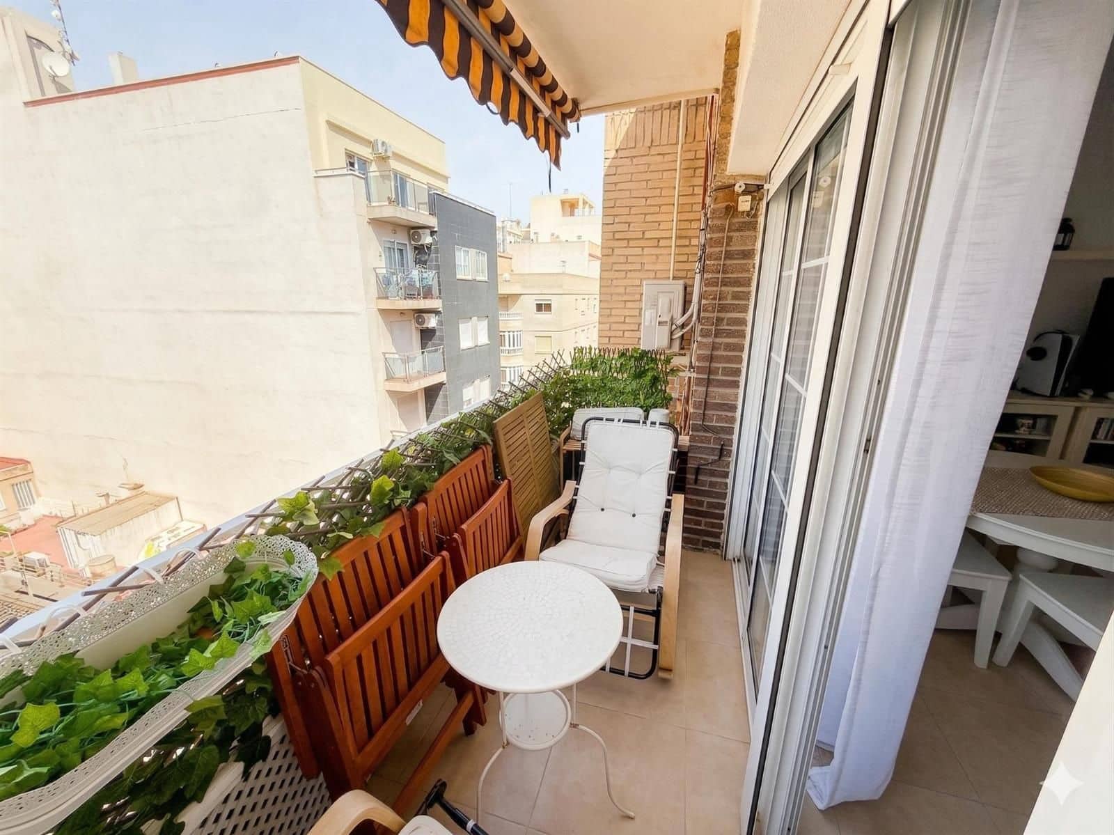 3 sovrum Lägenhet till salu i Torrevieja - 145 000 € (Ref: 9771904)