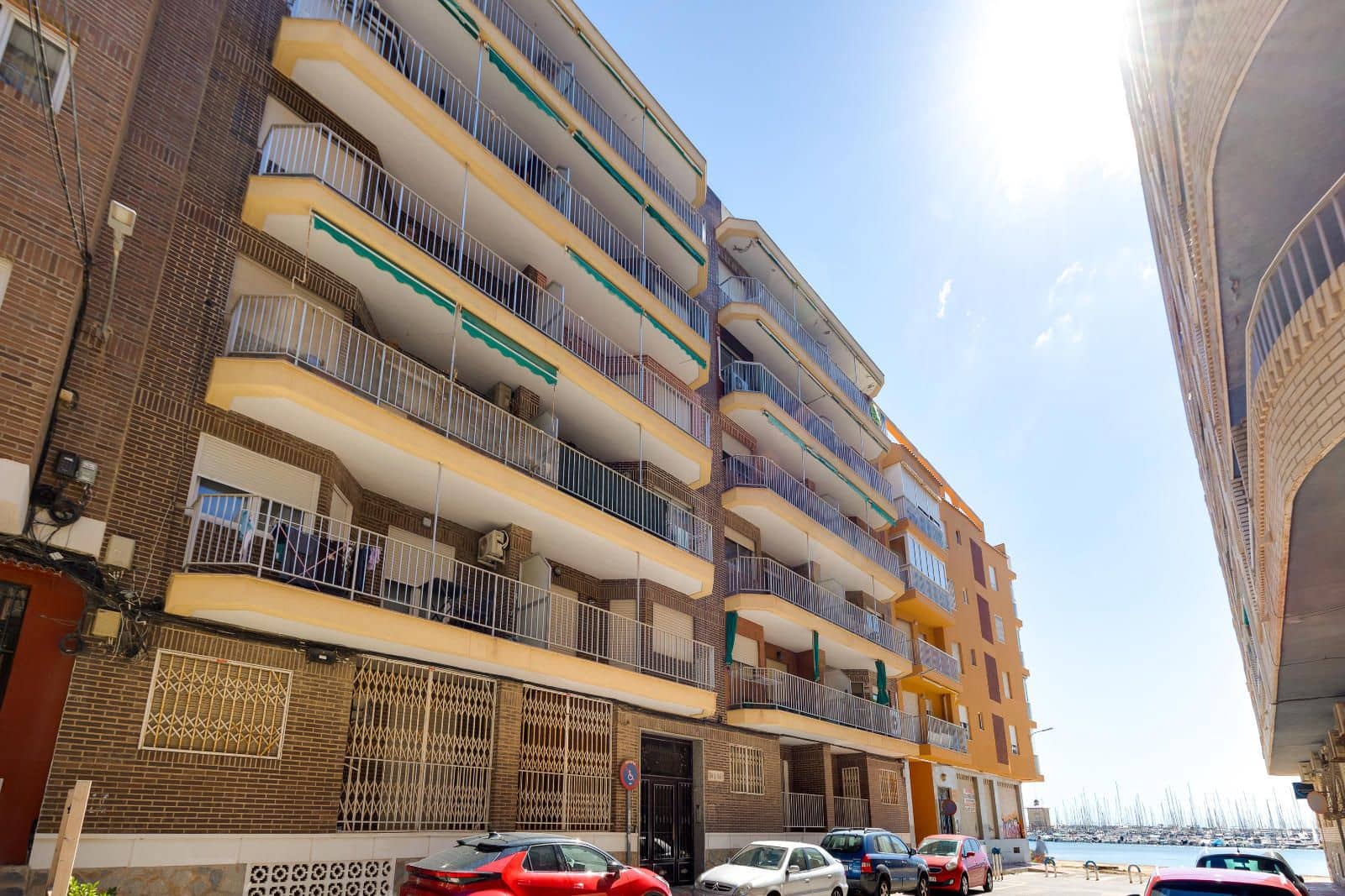 2 sypialnia Mieszkanie na sprzedaż w Torrevieja - 229 969 € (Ref: 9774330)