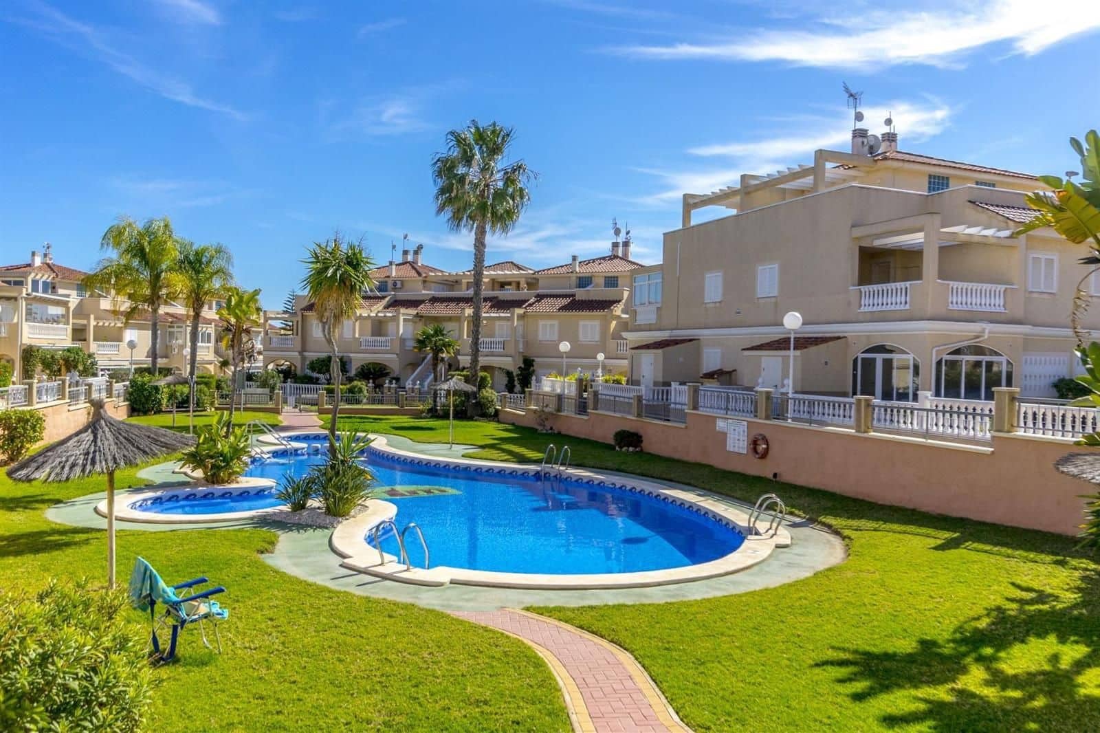 3 bedroom Townhouse for sale in Orihuela Costa with pool garage - € 309,000 (Ref: 9776835)