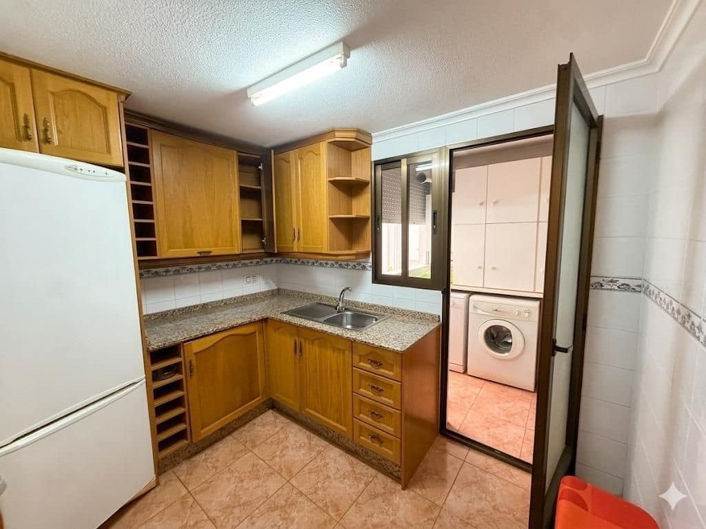 3 slaapkamer Flat te koop in Torrevieja - € 169.900 (Ref: 9781278)