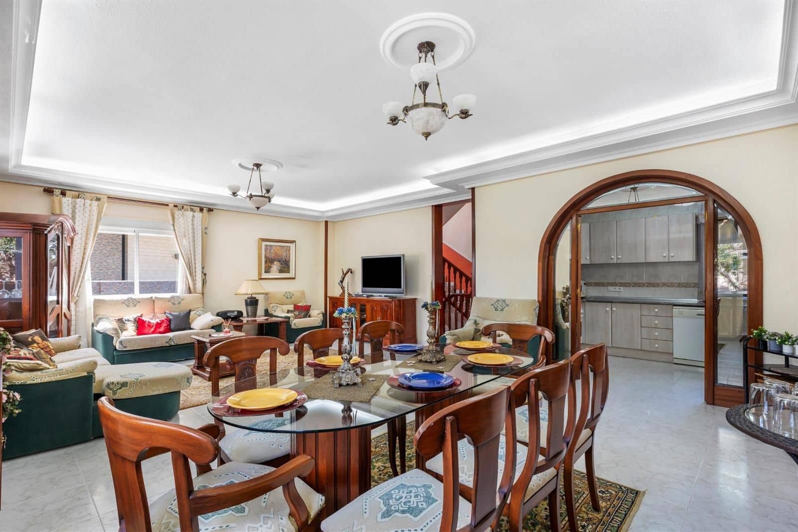 5 quarto Moradia para venda em Pueblo Bravo com piscina garagem - 599 000 € (Ref: 9782002)