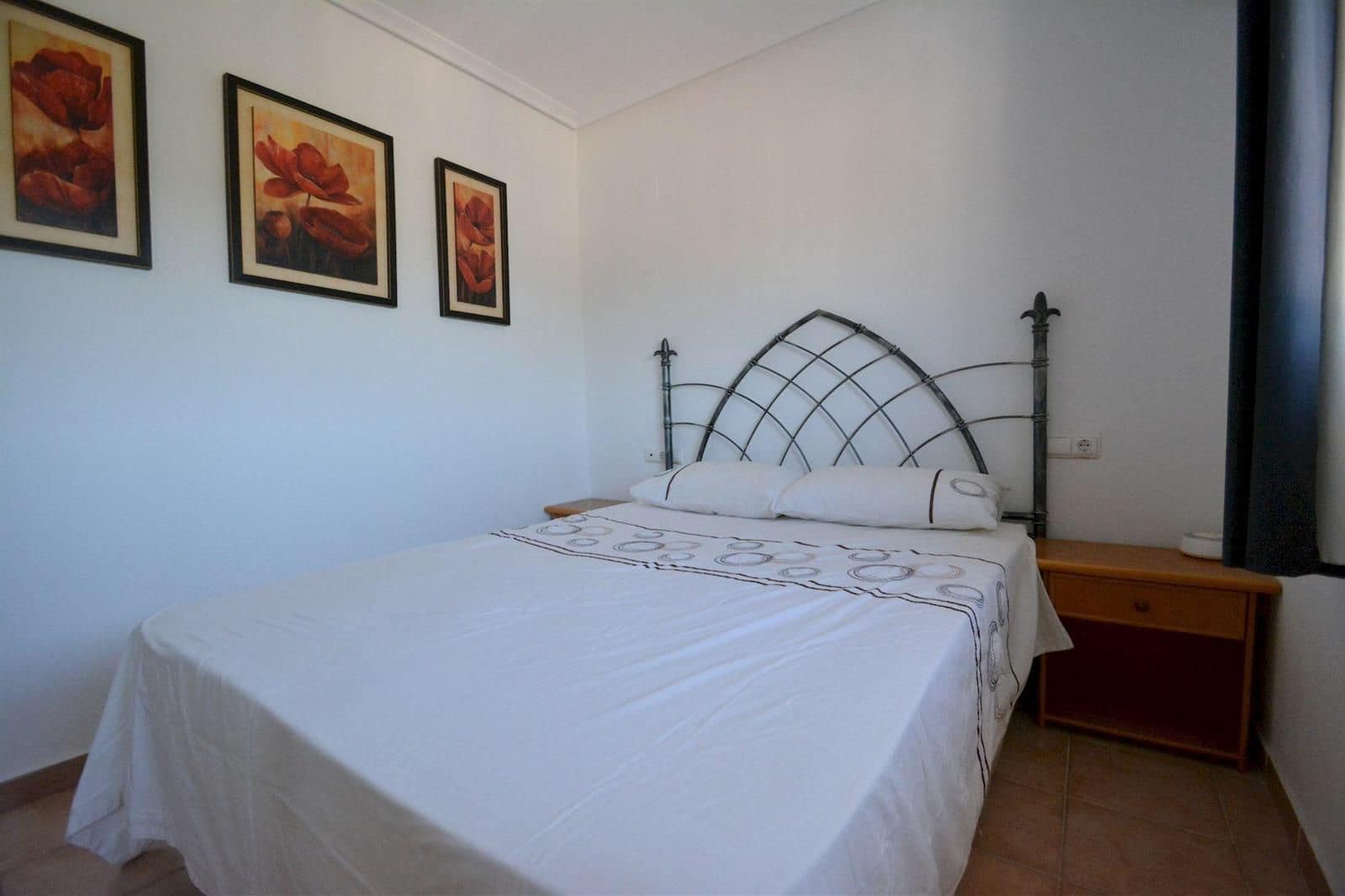 2 soveværelse Byhus til salg i Guardamar del Segura med garage - € 210.000 (Ref: 9782003)