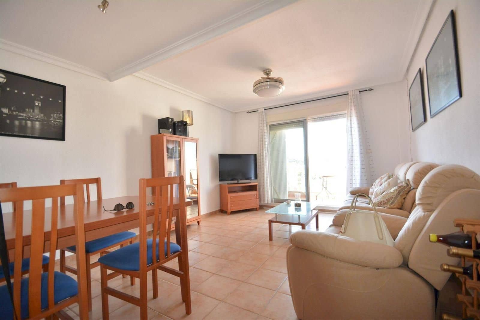 2 soveværelse Byhus til salg i Guardamar del Segura med garage - € 210.000 (Ref: 9782003)