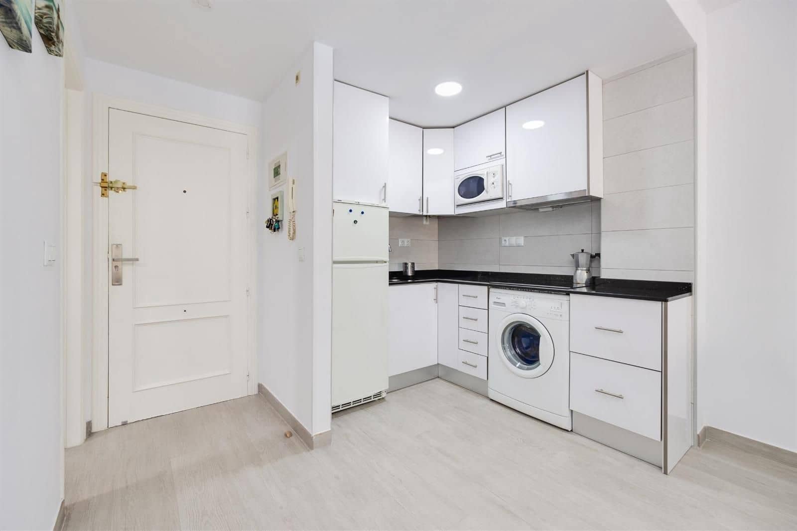 1 soverom Leilighet til salgs i La Mata med svømmebasseng garasje - € 188 000 (Ref: 9782004)