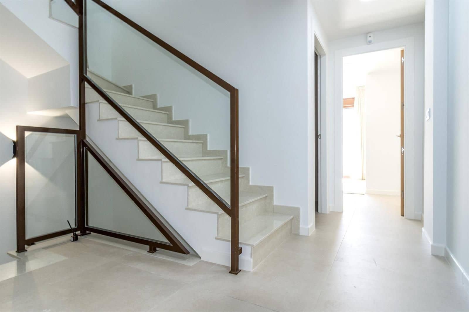 3 makuuhuone Omakotitalo myytävänä paikassa San Javier mukana uima-altaan 
autotalli - 385 000 € (Ref: 9786943)