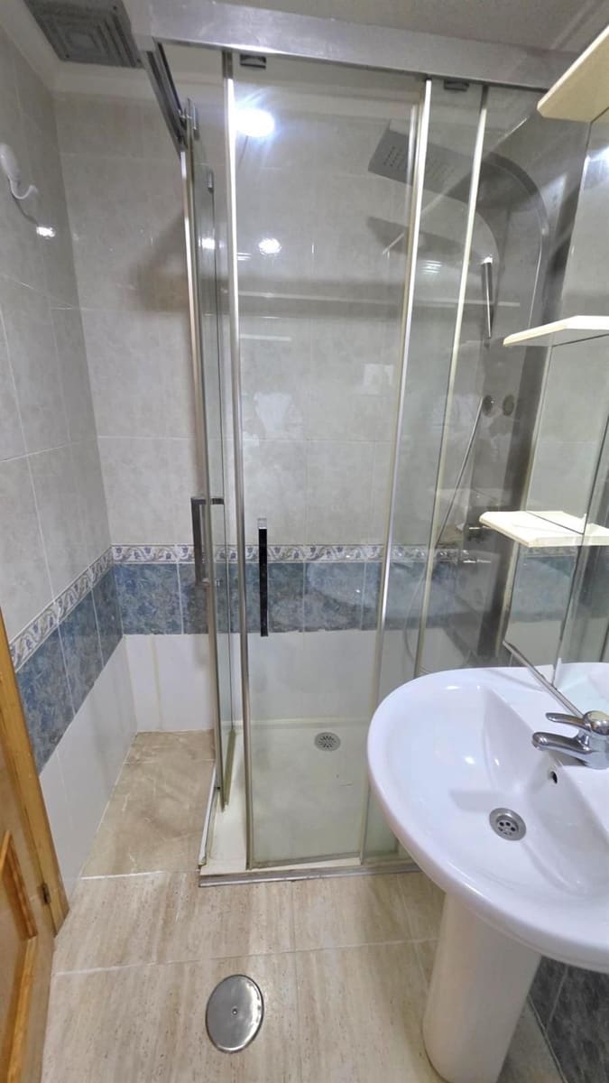 2 slaapkamer Flat te koop in Torrevieja - € 139.990 (Ref: 9786945)
