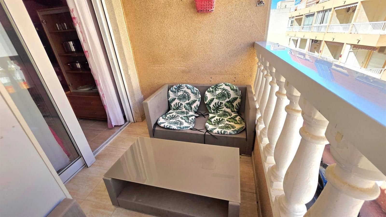 2 slaapkamer Flat te koop in Torrevieja - € 139.990 (Ref: 9786945)