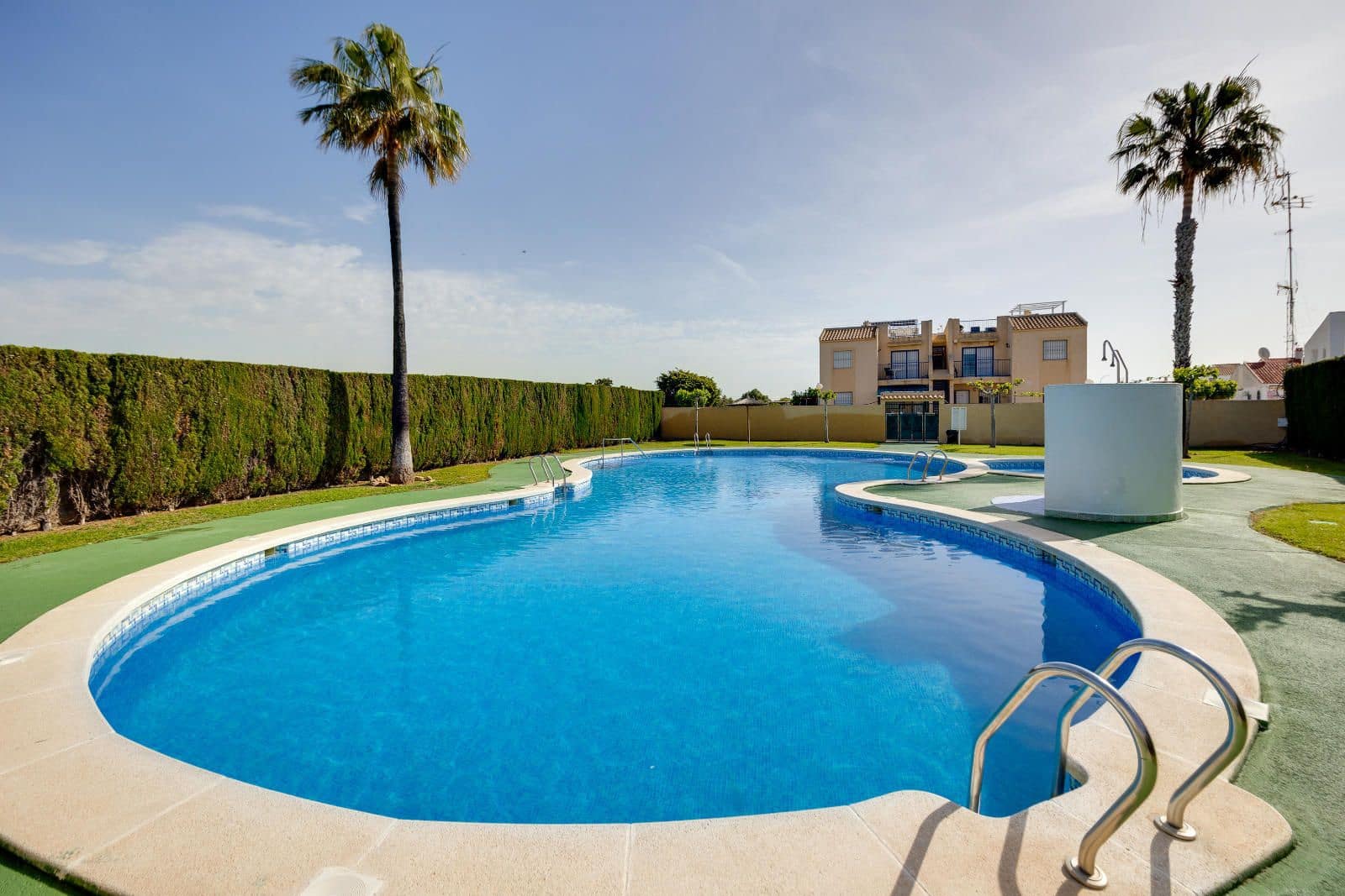 2 Zimmer Villa zu verkaufen in San Luis mit Pool - 149.969 € (Ref: 9795410)