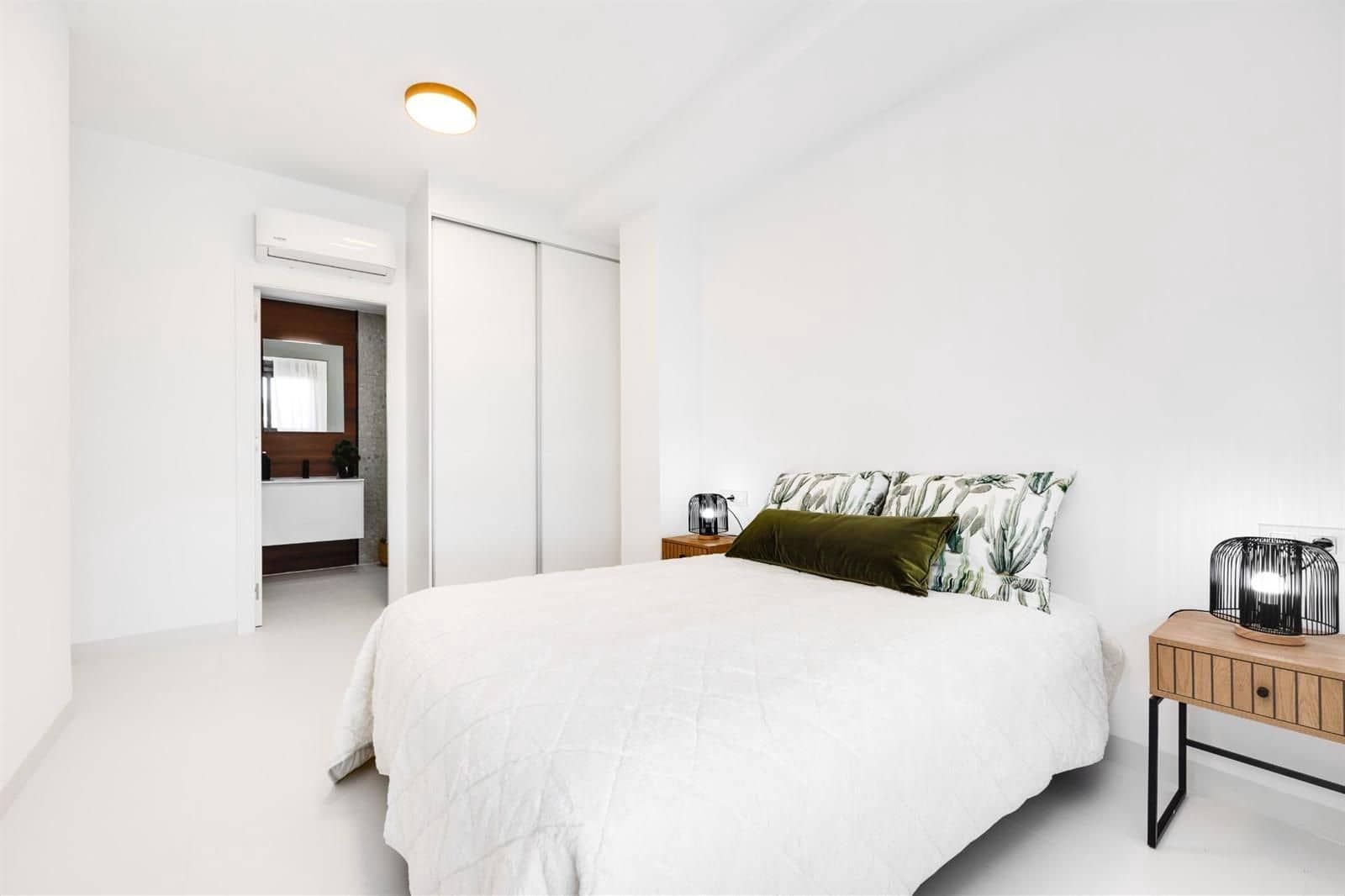 3 chambre Appartement à vendre à San Miguel de Salinas avec piscine garage - 299 000 € (Ref: 9798065)