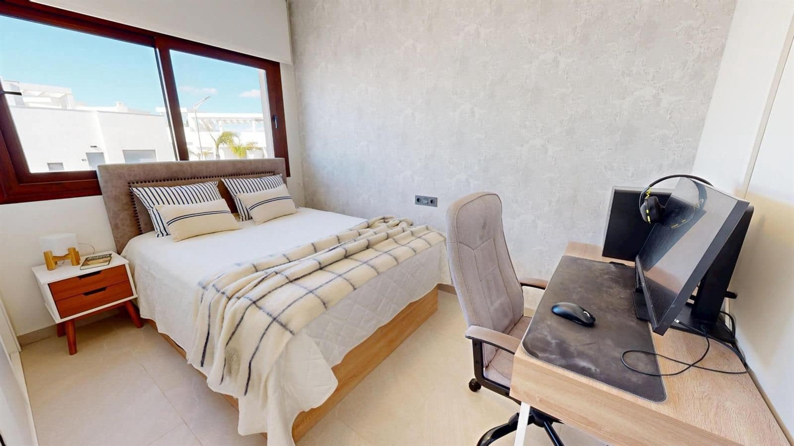 3 bedroom Villa for sale in Los Balcones with pool garage - € 329,000 (Ref: 9798066)