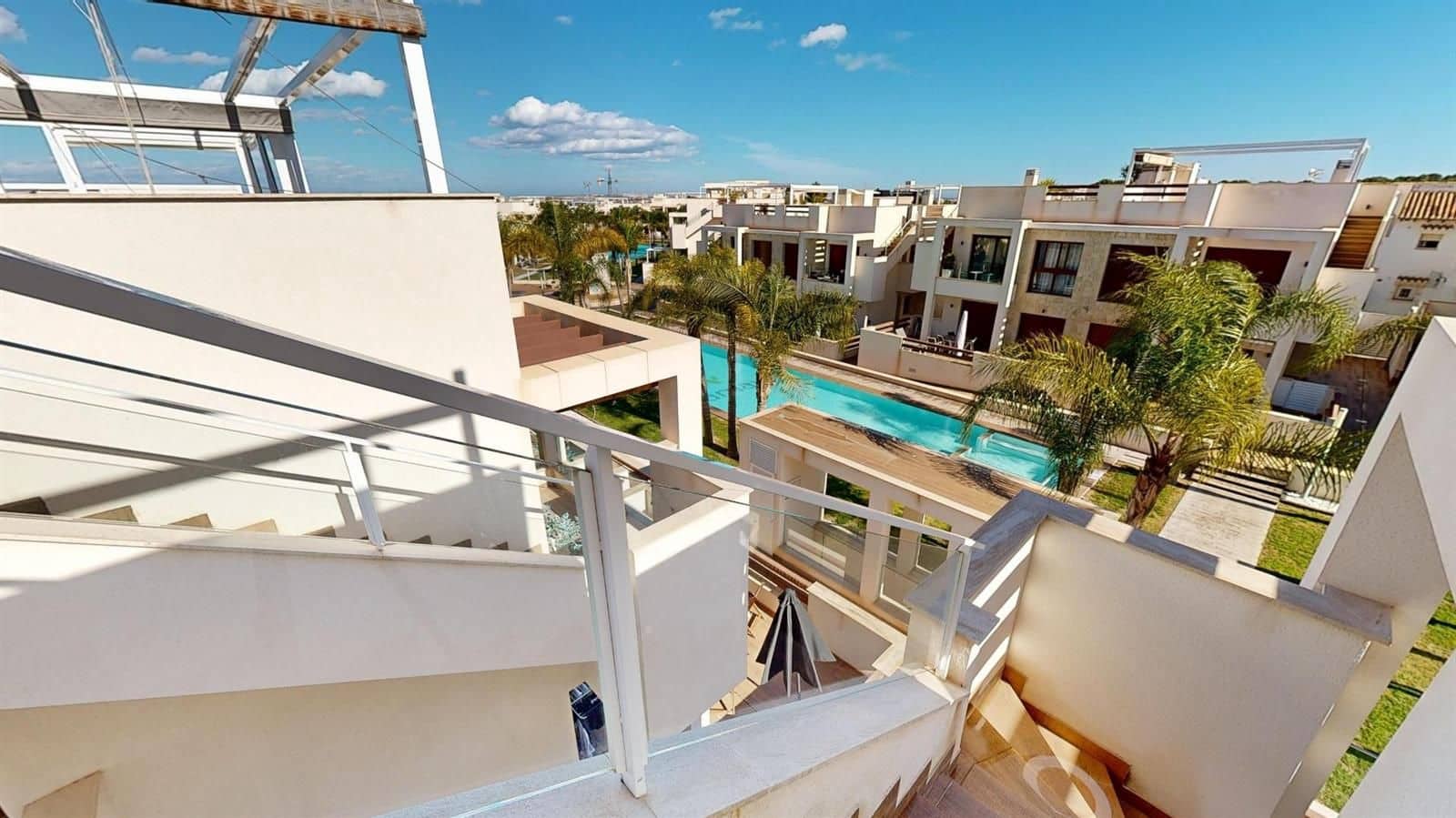 3 bedroom Villa for sale in Los Balcones with pool garage - € 329,000 (Ref: 9798066)