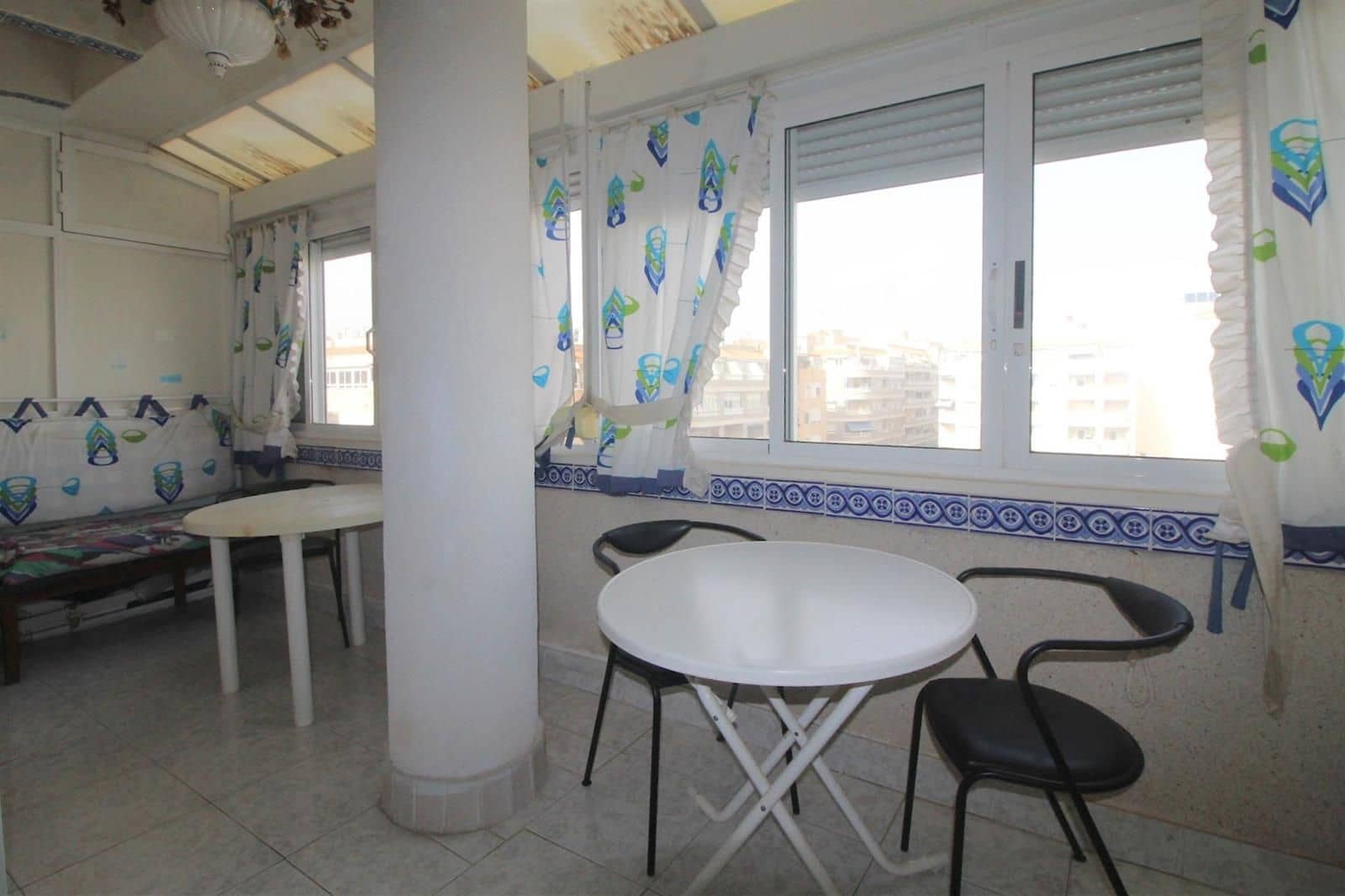 1 camera da letto Attico in vendita in Torrevieja con piscina - 115.000 € (Rif: 9798068)