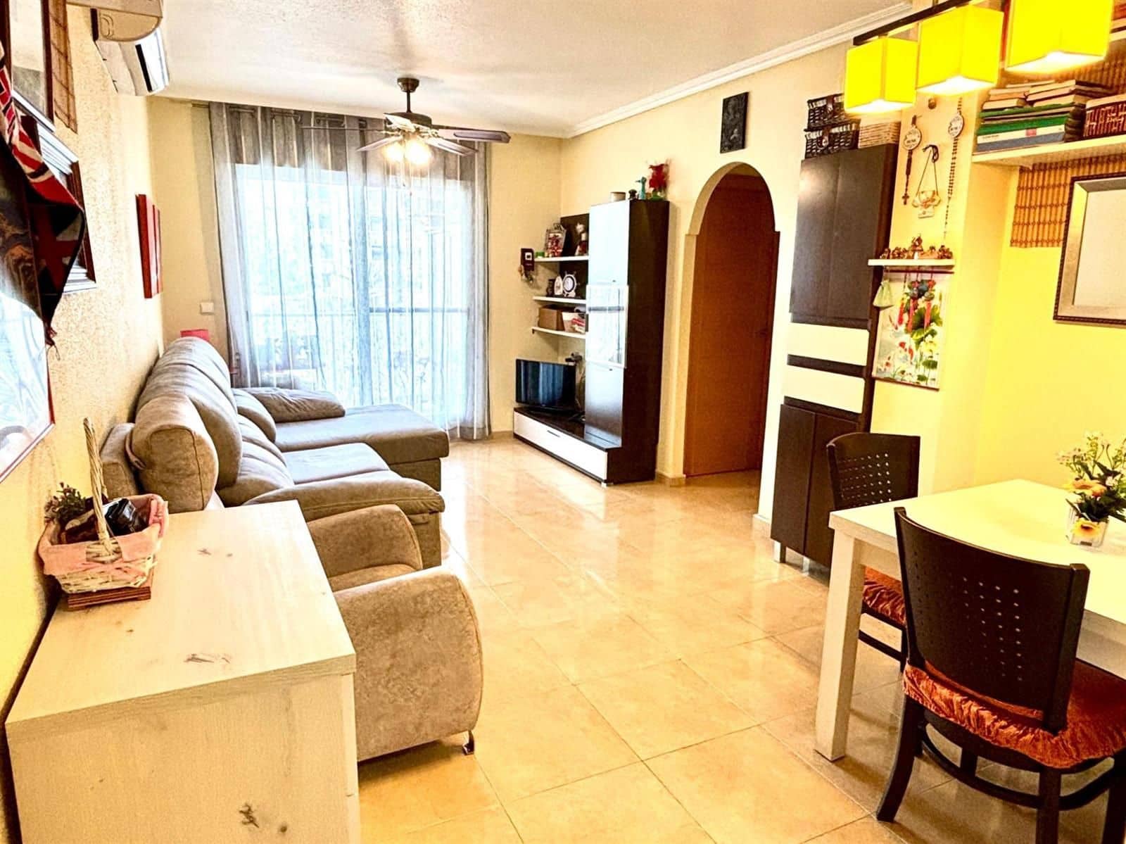 2 quarto Apartamento para venda em Torrevieja com piscina - 159 000 € (Ref: 9798069)