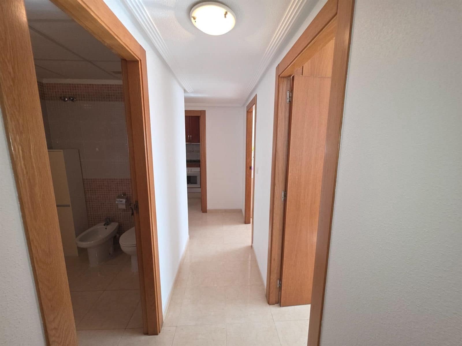 2 makuuhuone Asunto myytävänä paikassa Torrevieja mukana 
autotalli - 150 000 € (Ref: 9798070)