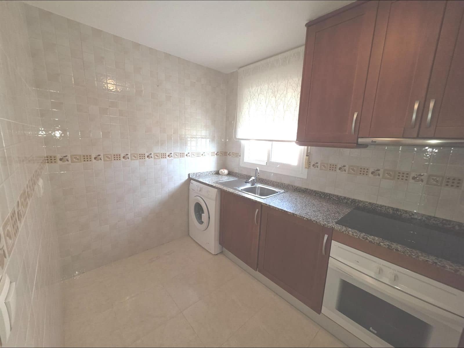 2 makuuhuone Asunto myytävänä paikassa Torrevieja mukana 
autotalli - 150 000 € (Ref: 9798070)