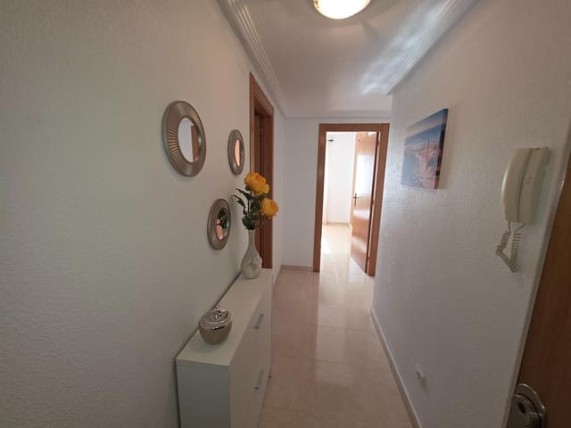 Piso de 2 habitaciones en Nueva Torrevieja, Torrevieja en venta con garaje - 150.000 € (Ref: 9798070)