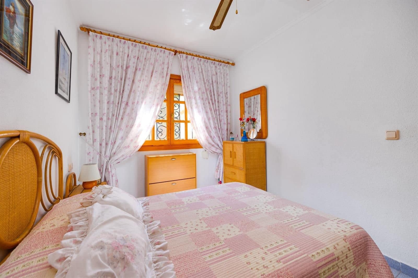 4 sypialnia Willa na sprzedaż w La Mata z basenem garażem - 365 000 € (Ref: 9798073)