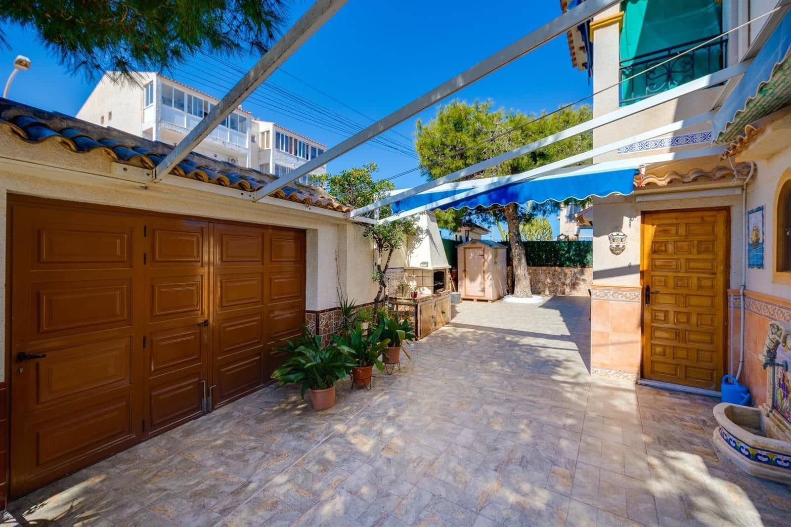 4 sypialnia Willa na sprzedaż w La Mata z basenem garażem - 365 000 € (Ref: 9798073)