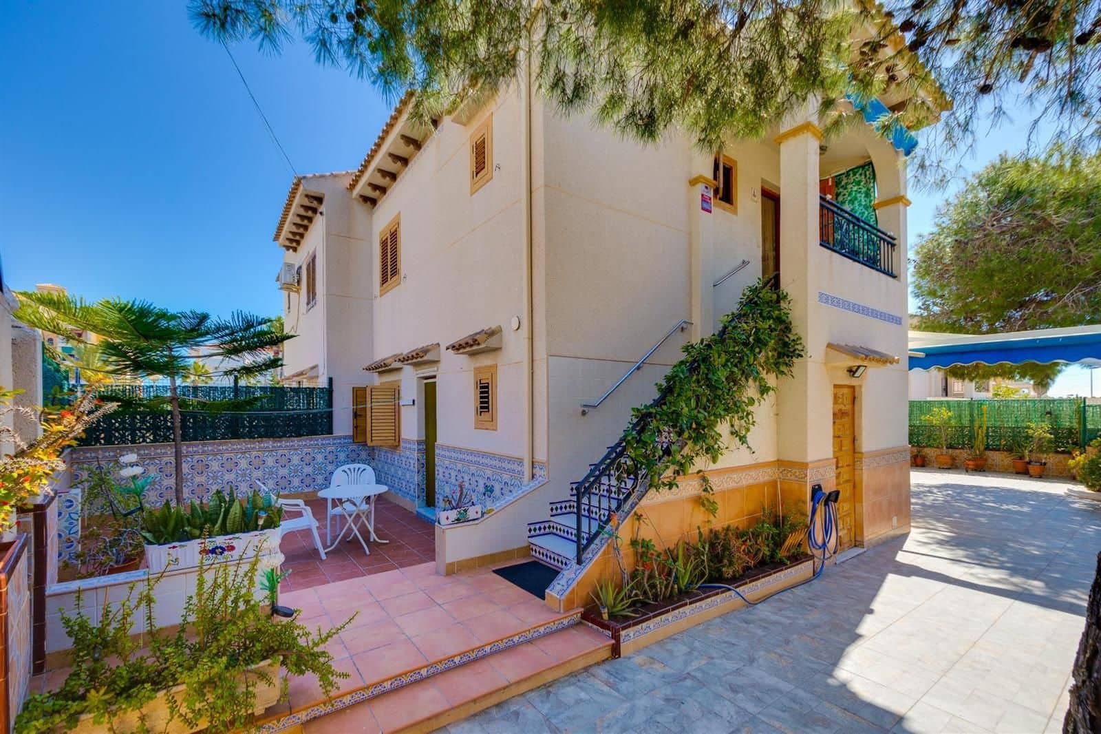 4 sypialnia Willa na sprzedaż w La Mata z basenem garażem - 365 000 € (Ref: 9798073)