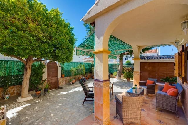 4 sypialnia Willa na sprzedaż w La Mata, Torrevieja z basenem garażem - 365 000 € (Ref: 9798073)