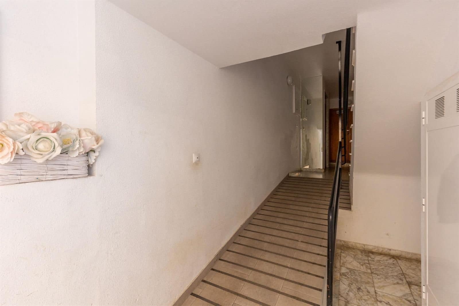 2 bedroom Flat for sale in Torrevieja with pool - € 134,900 (Ref: 9802735)