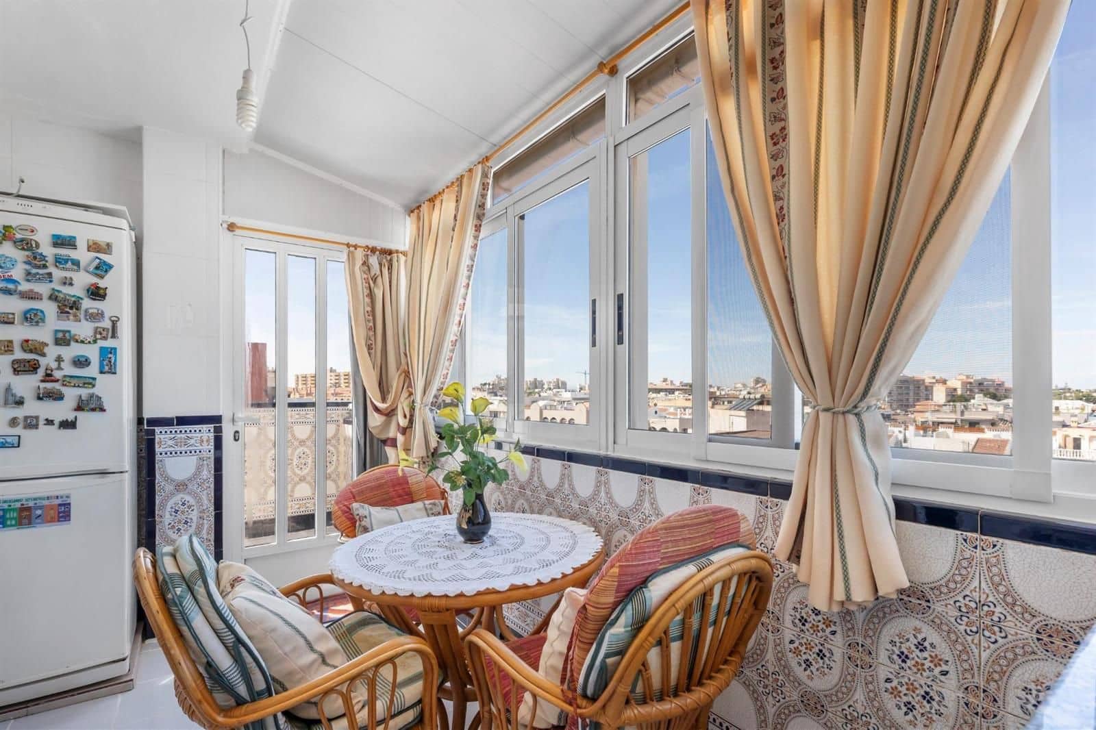 3 soverom Penthouse til salgs i Torrevieja med garasje - € 181 000 (Ref: 9802736)