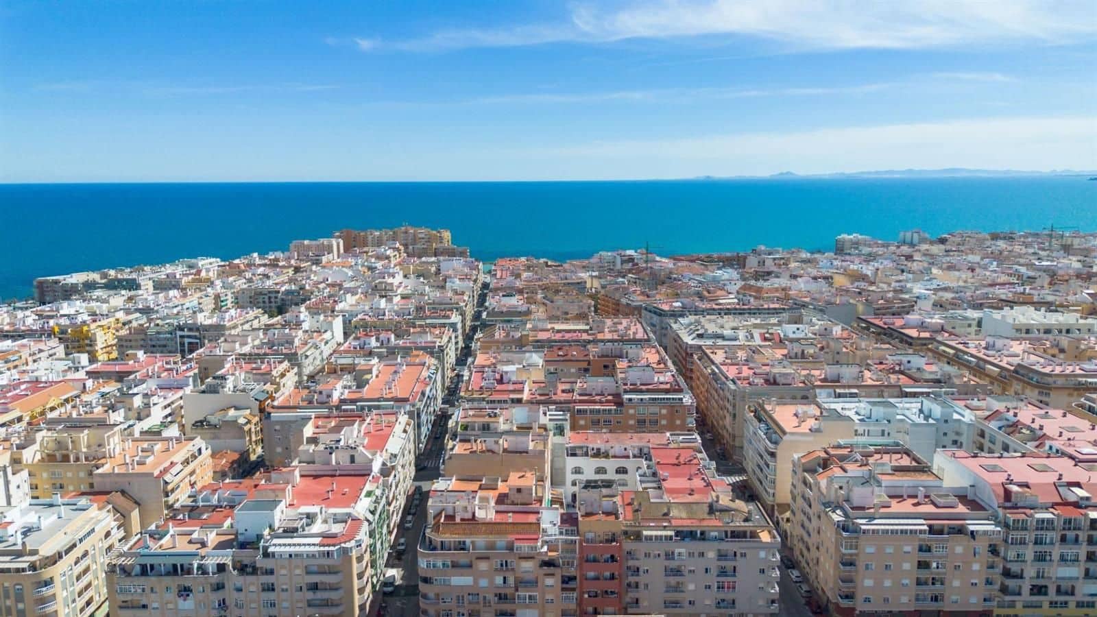 3 soverom Penthouse til salgs i Torrevieja med garasje - € 181 000 (Ref: 9802736)