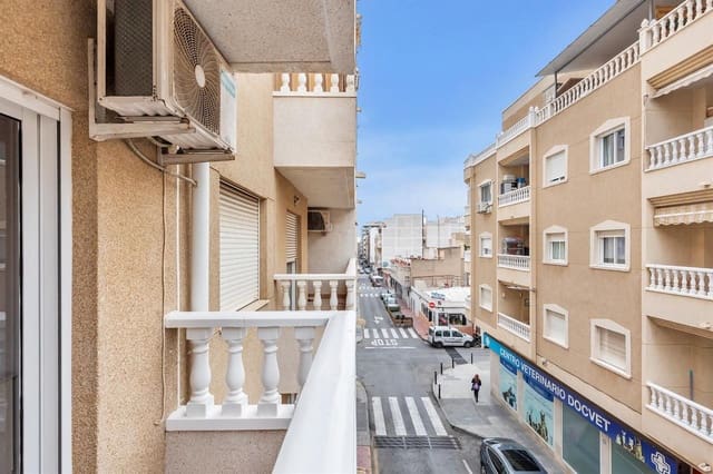 Piso de 2 habitaciones en Centro - Muelle Pesquero, Torrevieja en venta - 117.500 € (Ref: 9802737)