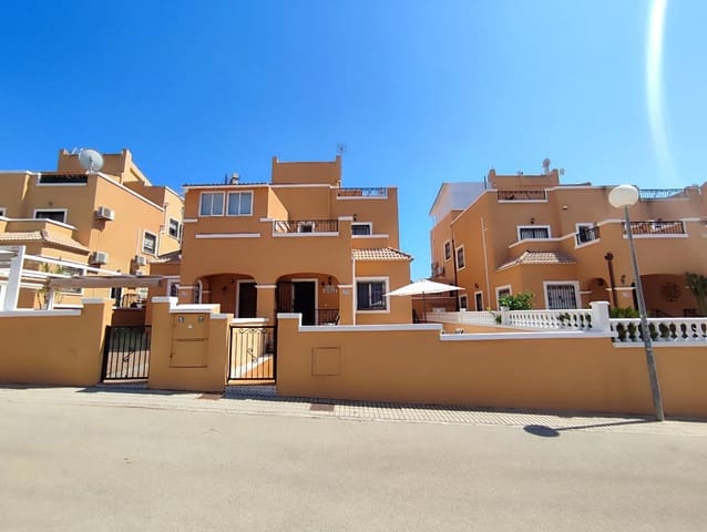 3 soveværelse Villa til salg i Los Altos med swimmingpool - € 215.000 (Ref: 9815166)