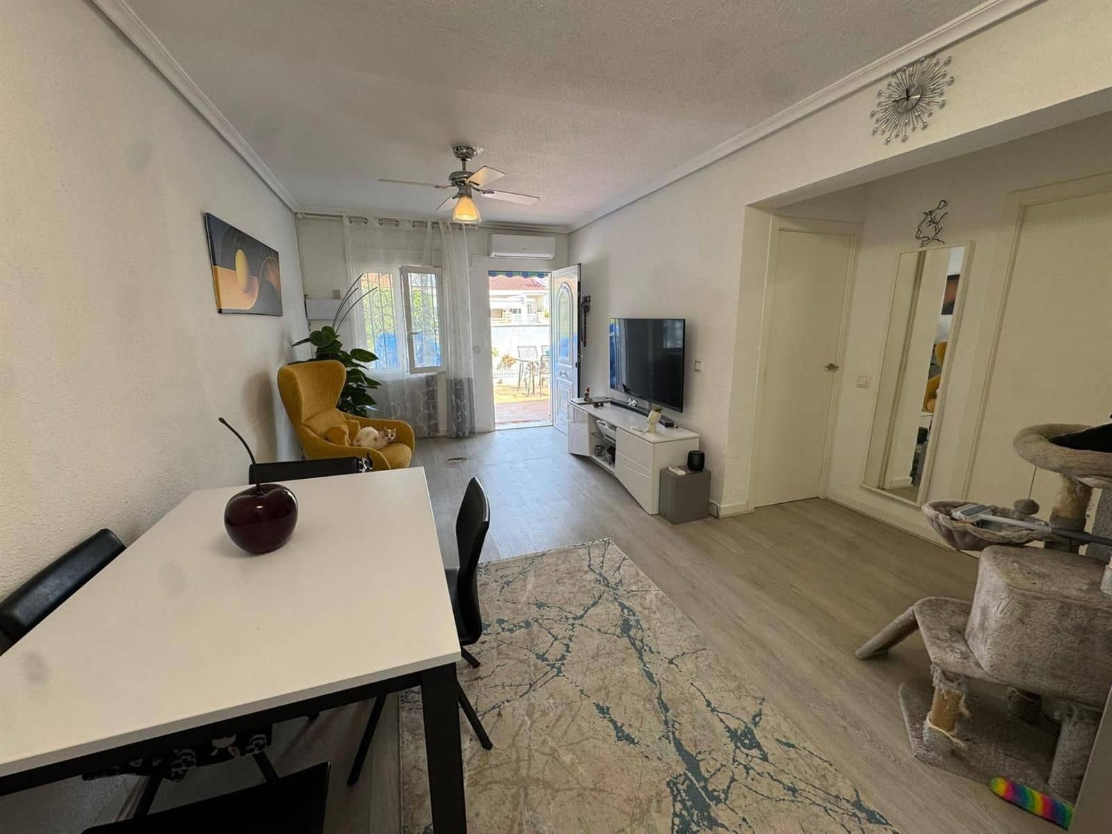 2 Zimmer Haus zu verkaufen in Torrevieja - 129.900 € (Ref: 9815168)