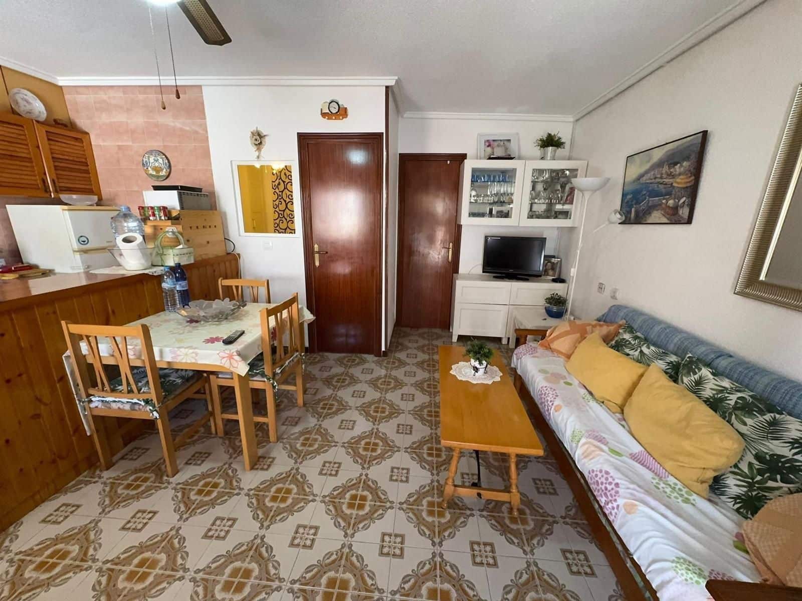 3 soveværelse Villa til salg i Torrevieja - € 149.900 (Ref: 9815170)