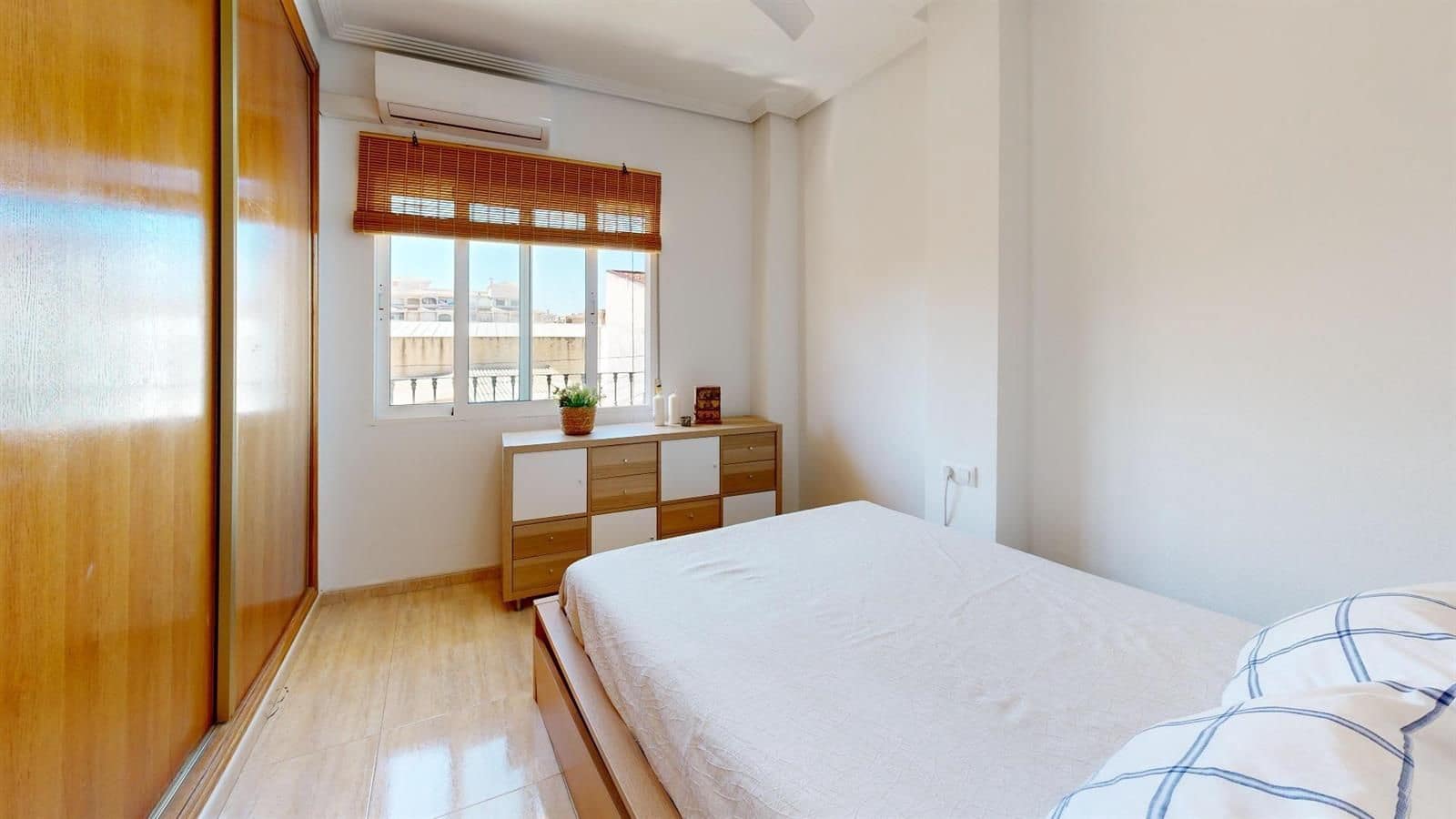 2 quarto Apartamento para venda em Torrevieja - 159 900 € (Ref: 9815173)