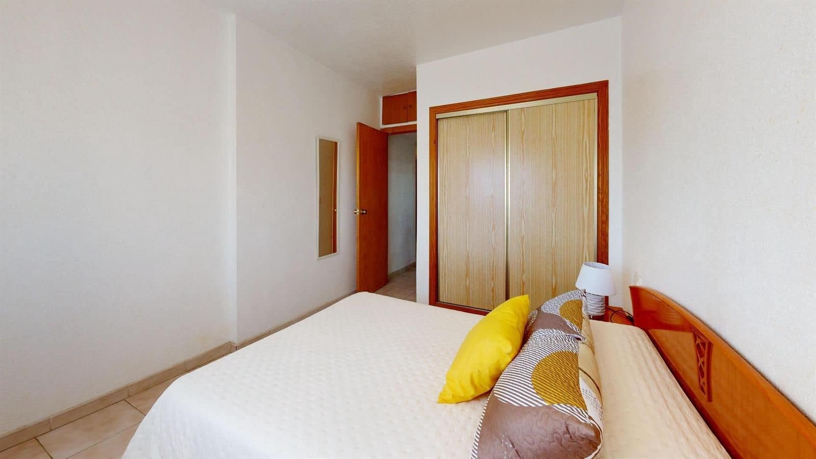 2 slaapkamer Flat te koop in Torrevieja met zwembad - € 149.900 (Ref: 9815175)