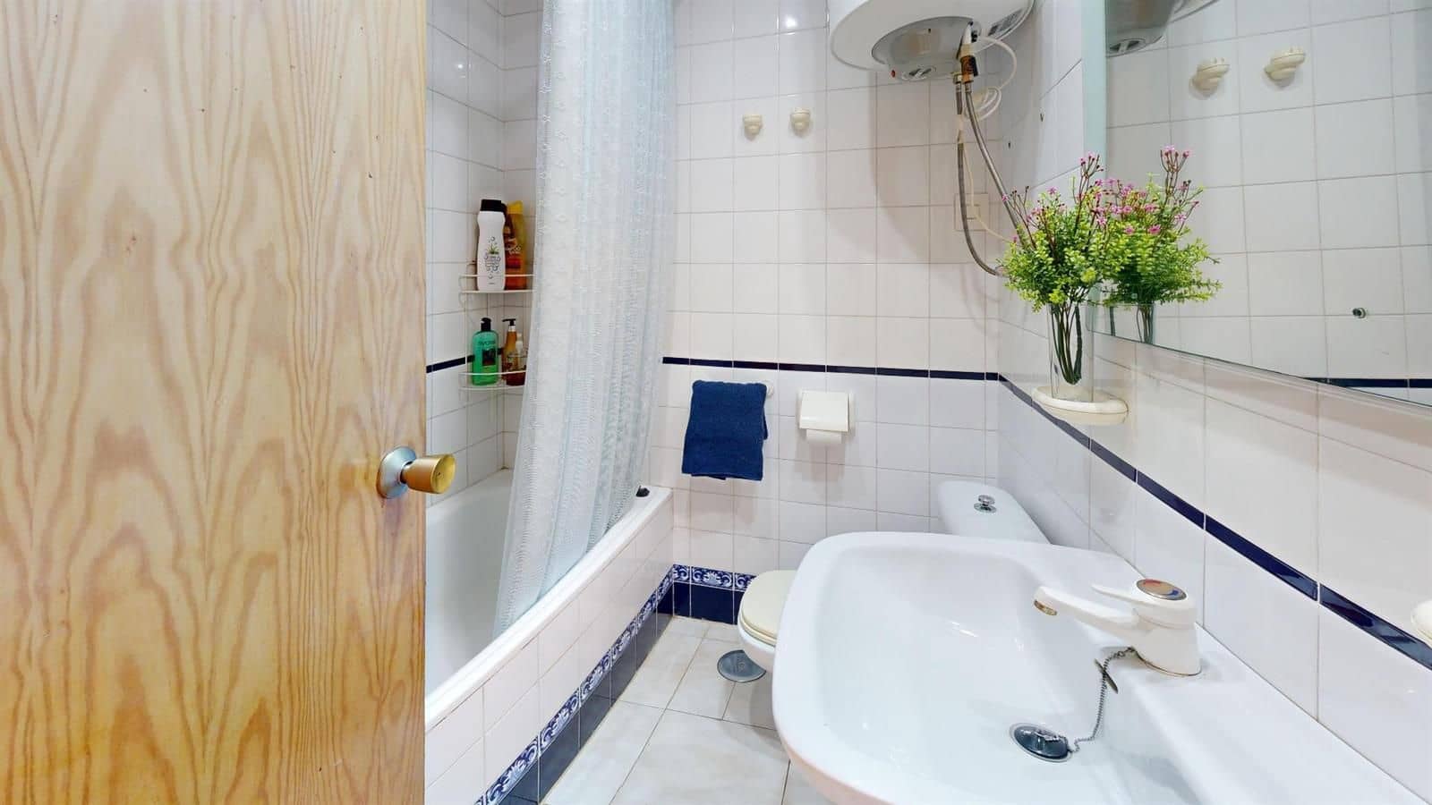 2 slaapkamer Flat te koop in Torrevieja met zwembad - € 149.900 (Ref: 9815175)