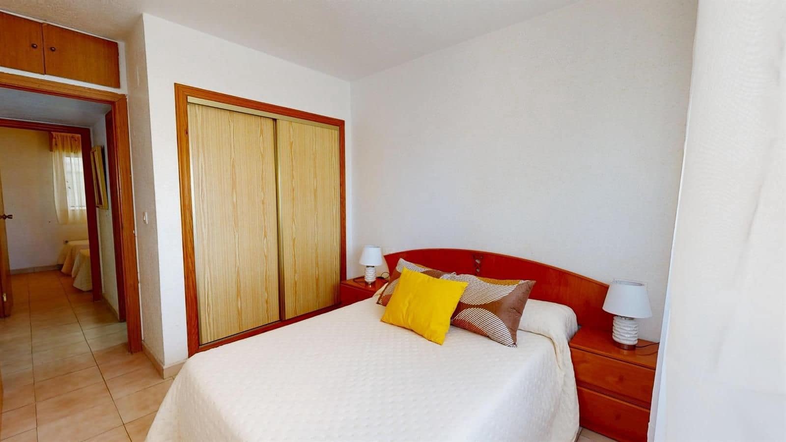 2 slaapkamer Flat te koop in Torrevieja met zwembad - € 149.900 (Ref: 9815175)