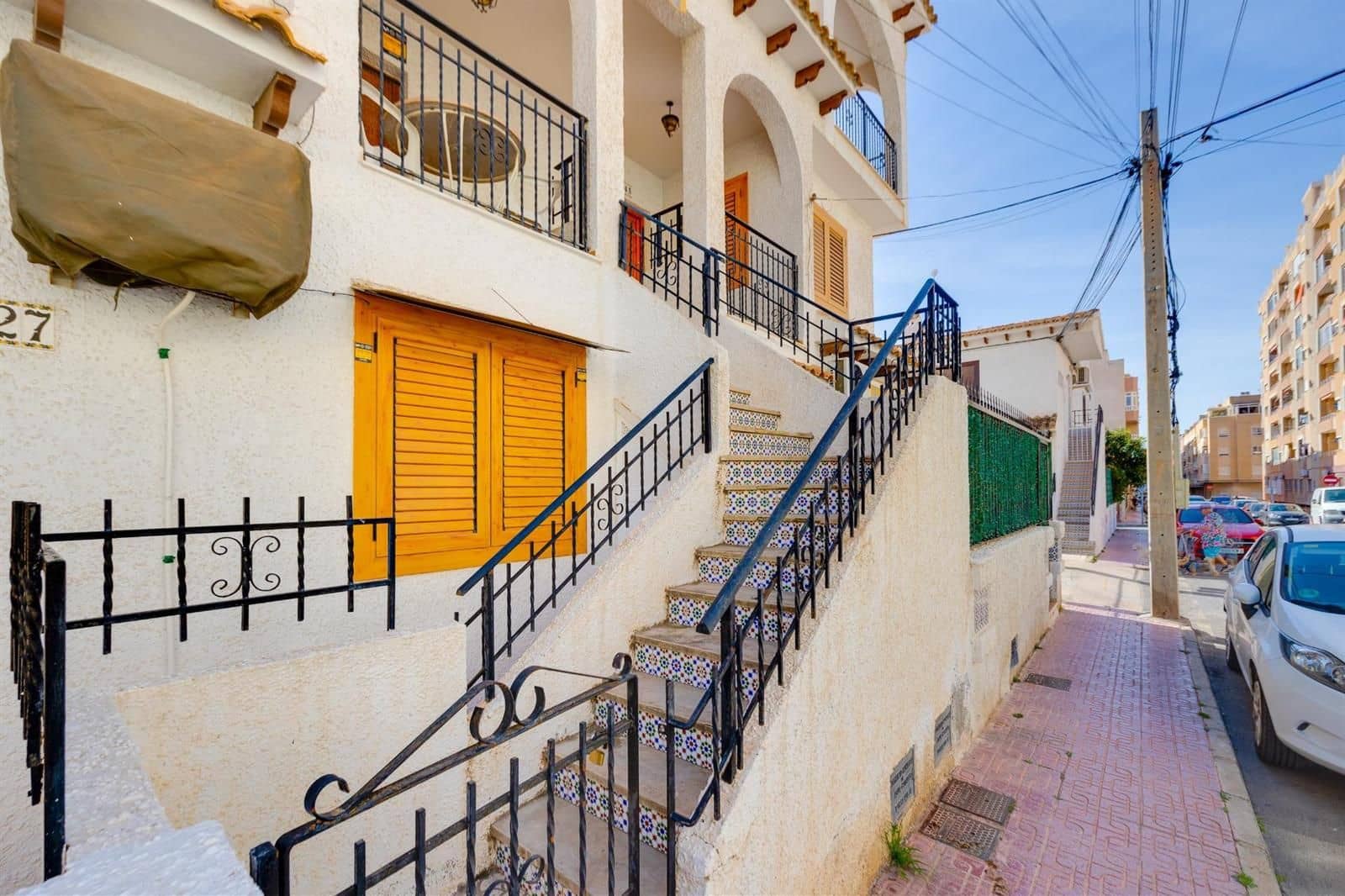 3 bedroom Villa for sale in Torrevieja with pool - € 205,000 (Ref: 9815178)