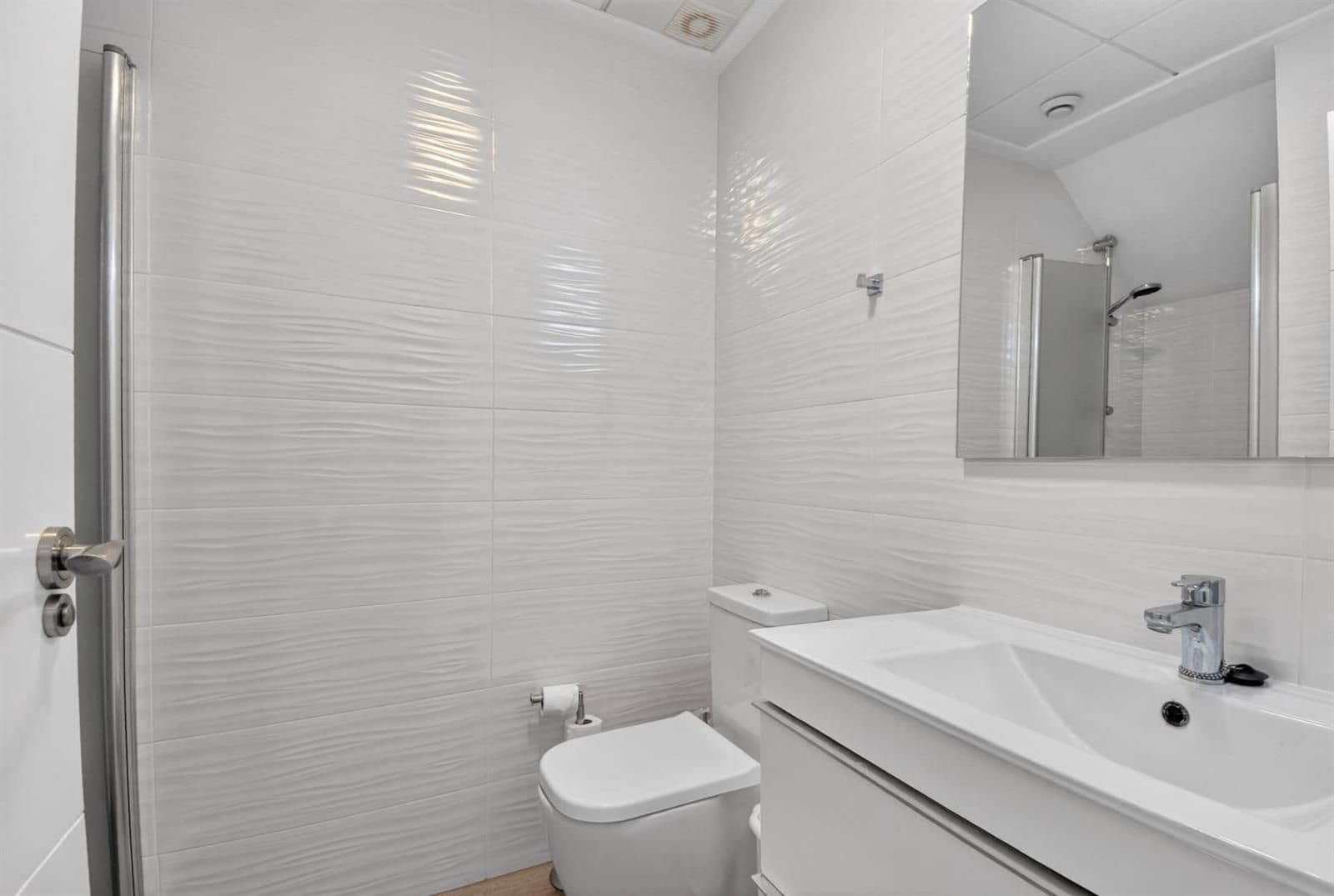 Casa de 3 habitaciones en Torrevieja en venta con piscina garaje - 349.000 € (Ref: 9821627)