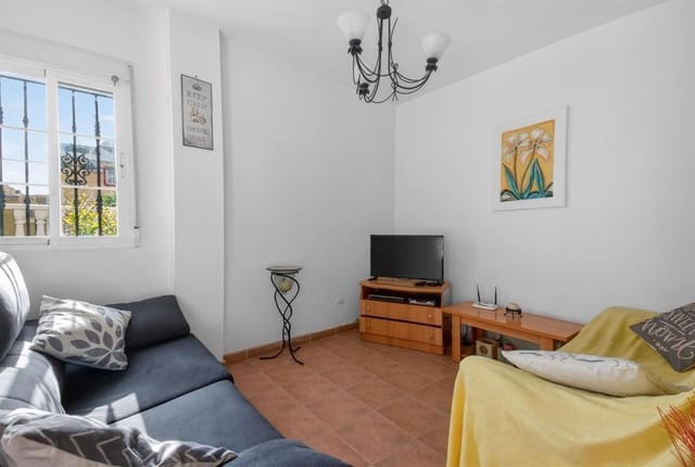2 quarto Casa em Banda para venda em El Limonar, Torrevieja com piscina garagem - 183 000 € (Ref: 9821628)