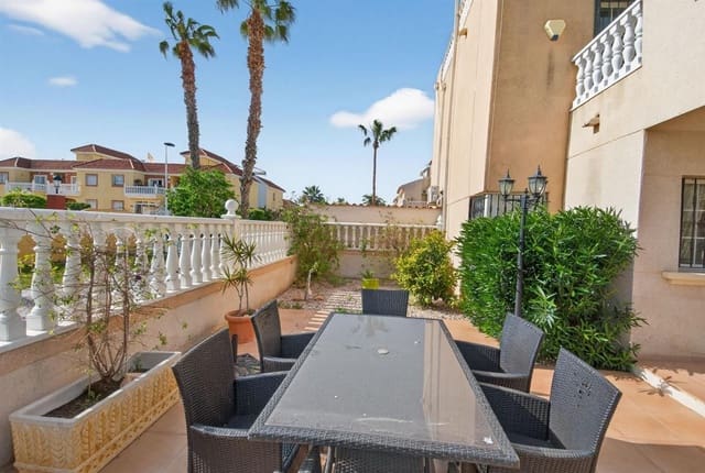 2 quarto Casa em Banda para venda em El Limonar, Torrevieja com piscina garagem - 183 000 € (Ref: 9821628)