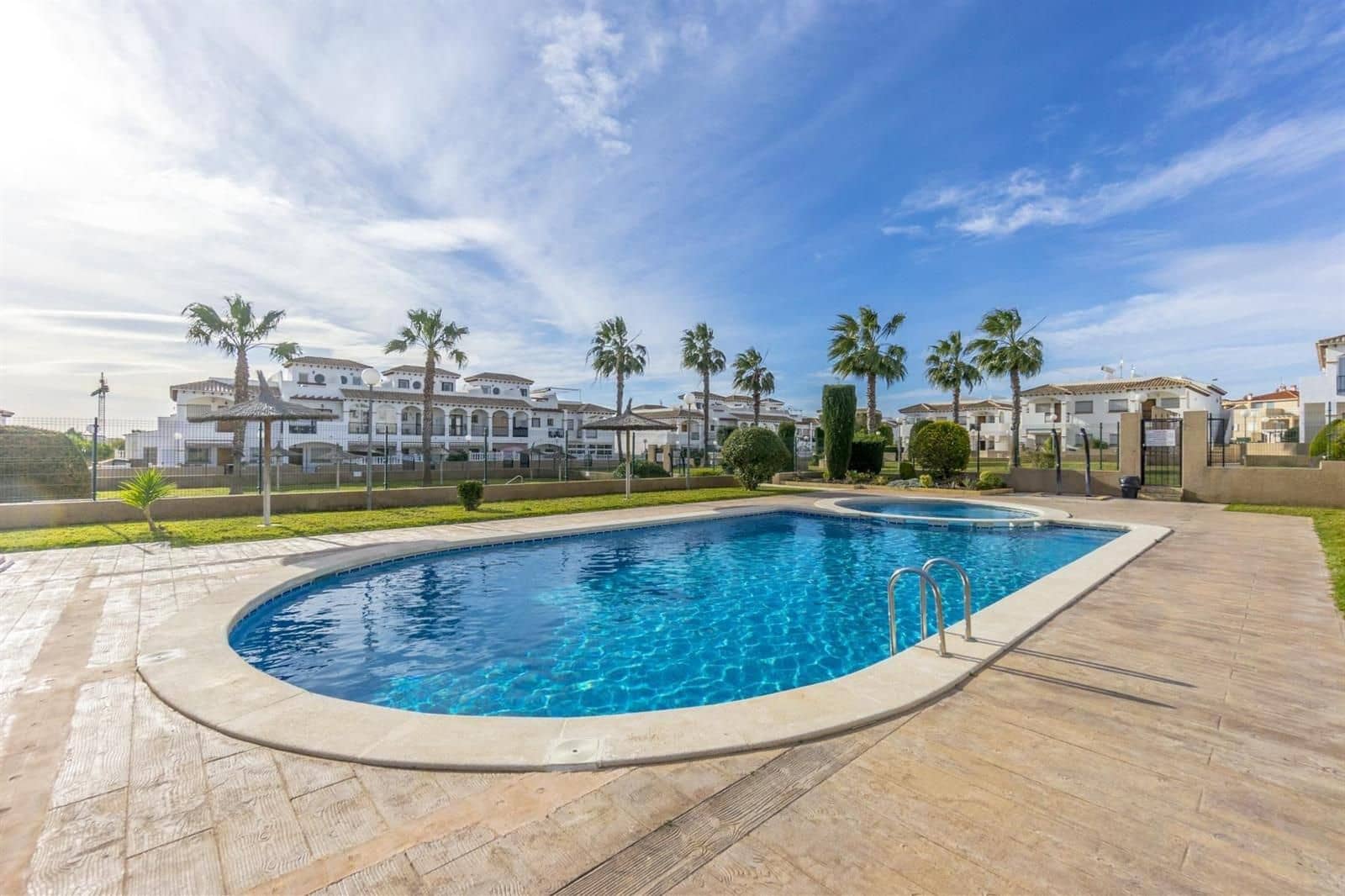 2 bedroom Townhouse for sale in Orihuela Costa with pool garage - € 179,000 (Ref: 9821629)