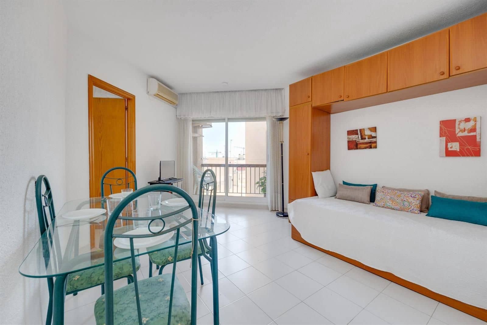 1 soveværelse Lejlighed til salg i Torrevieja med swimmingpool - € 108.500 (Ref: 9821630)