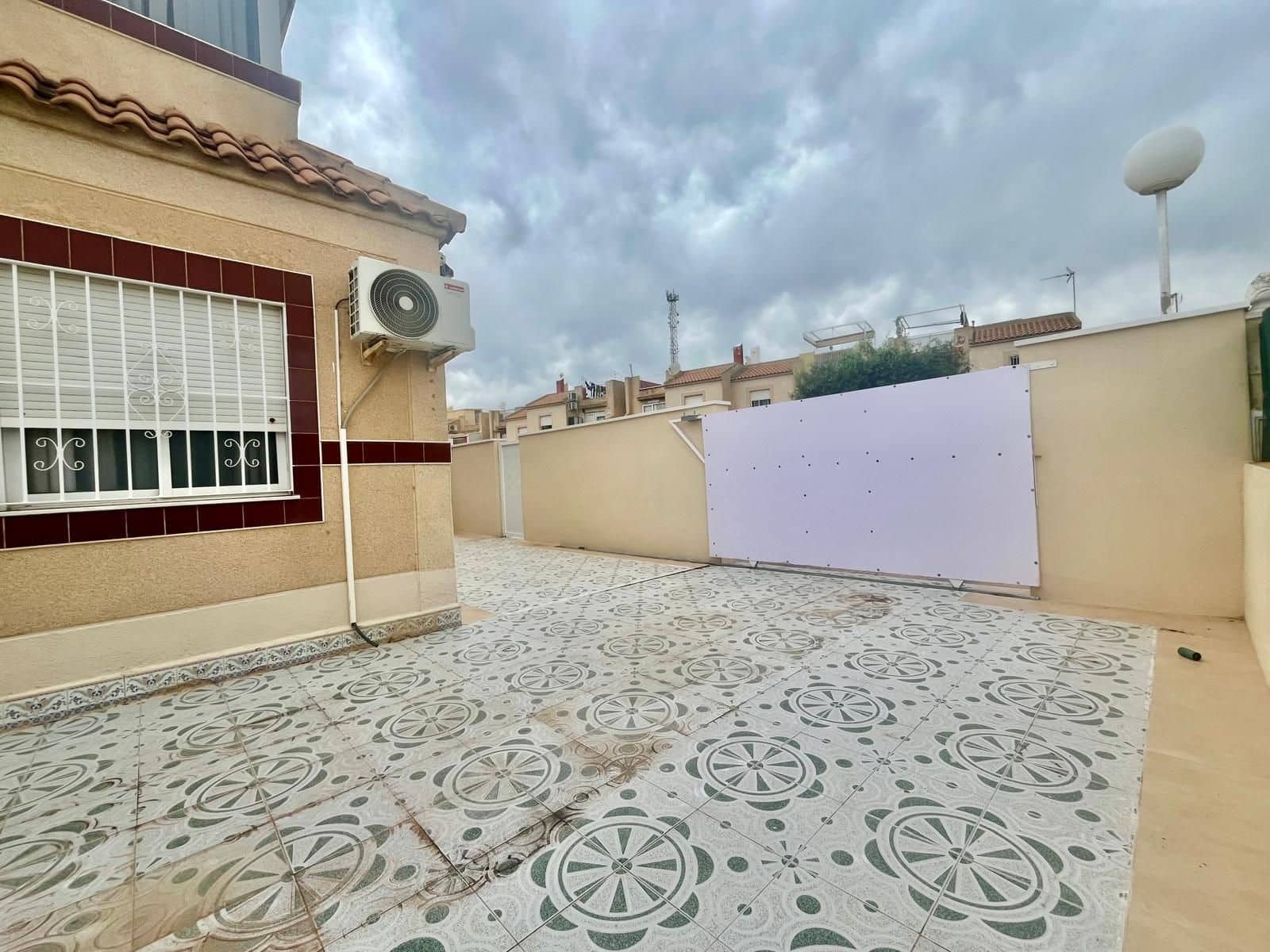 3 bedroom Villa for sale in Paraje Natural with pool garage - € 179,000 (Ref: 9827432)