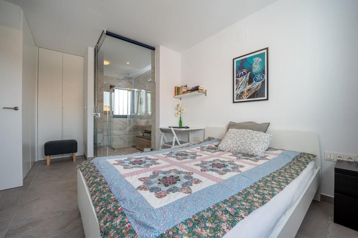 2 bedroom Penthouse for sale in Los Balcones - € 319,900 (Ref: 9827433)