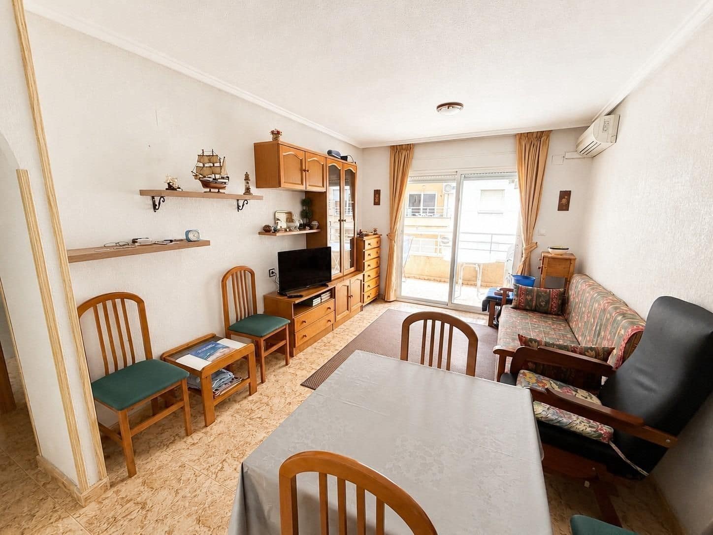 2 quarto Apartamento para venda em Torrevieja com piscina garagem - 139 900 € (Ref: 9827436)